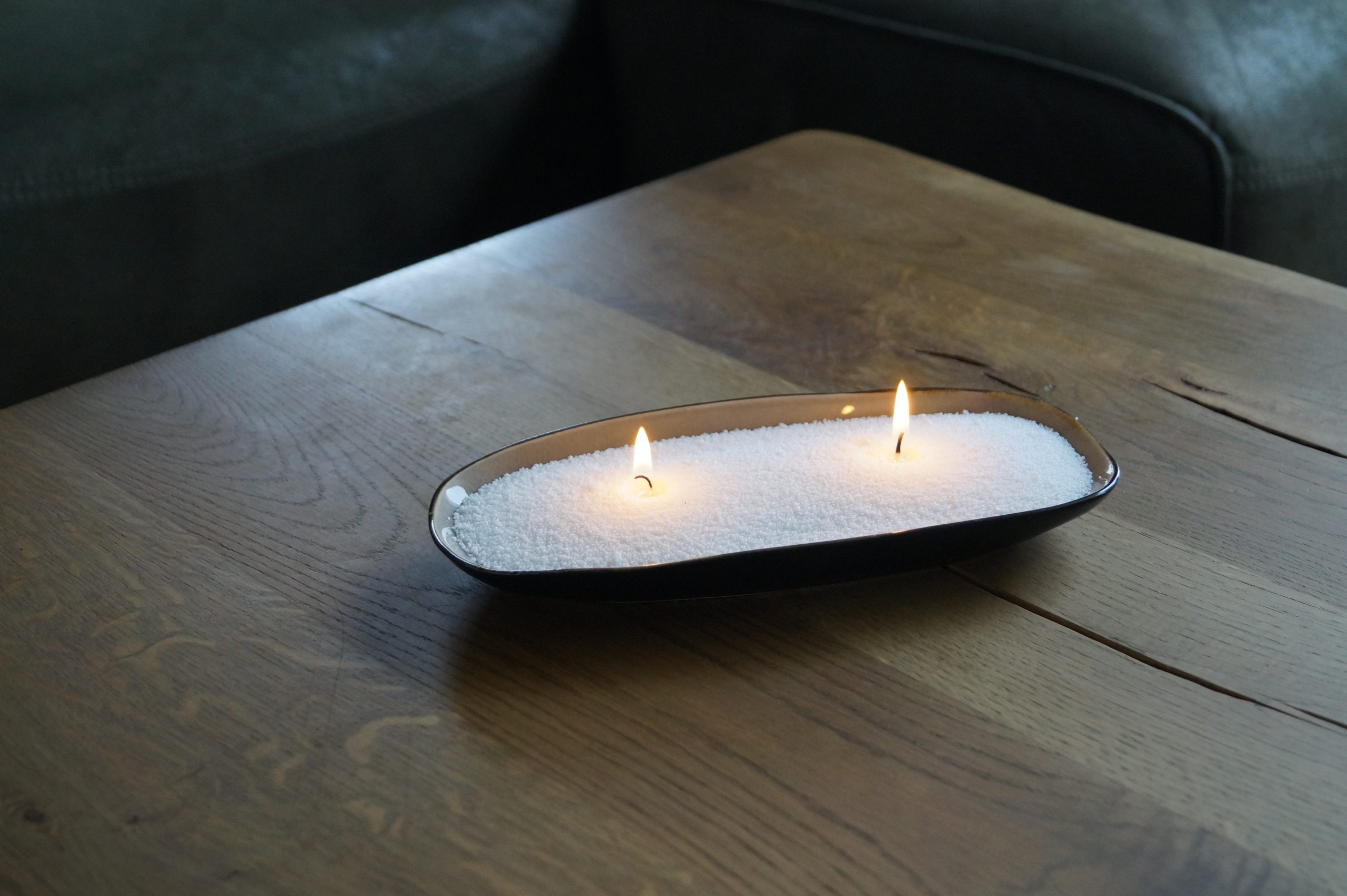 Ambiance Powder Candle wit