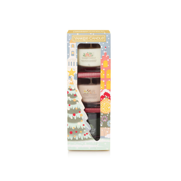 Yankee Candle Passport to the Holidays 3 Filled Votive Gift Set